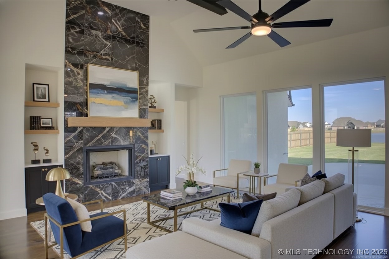 17815 S 42nd East Avenue Property Photo 3