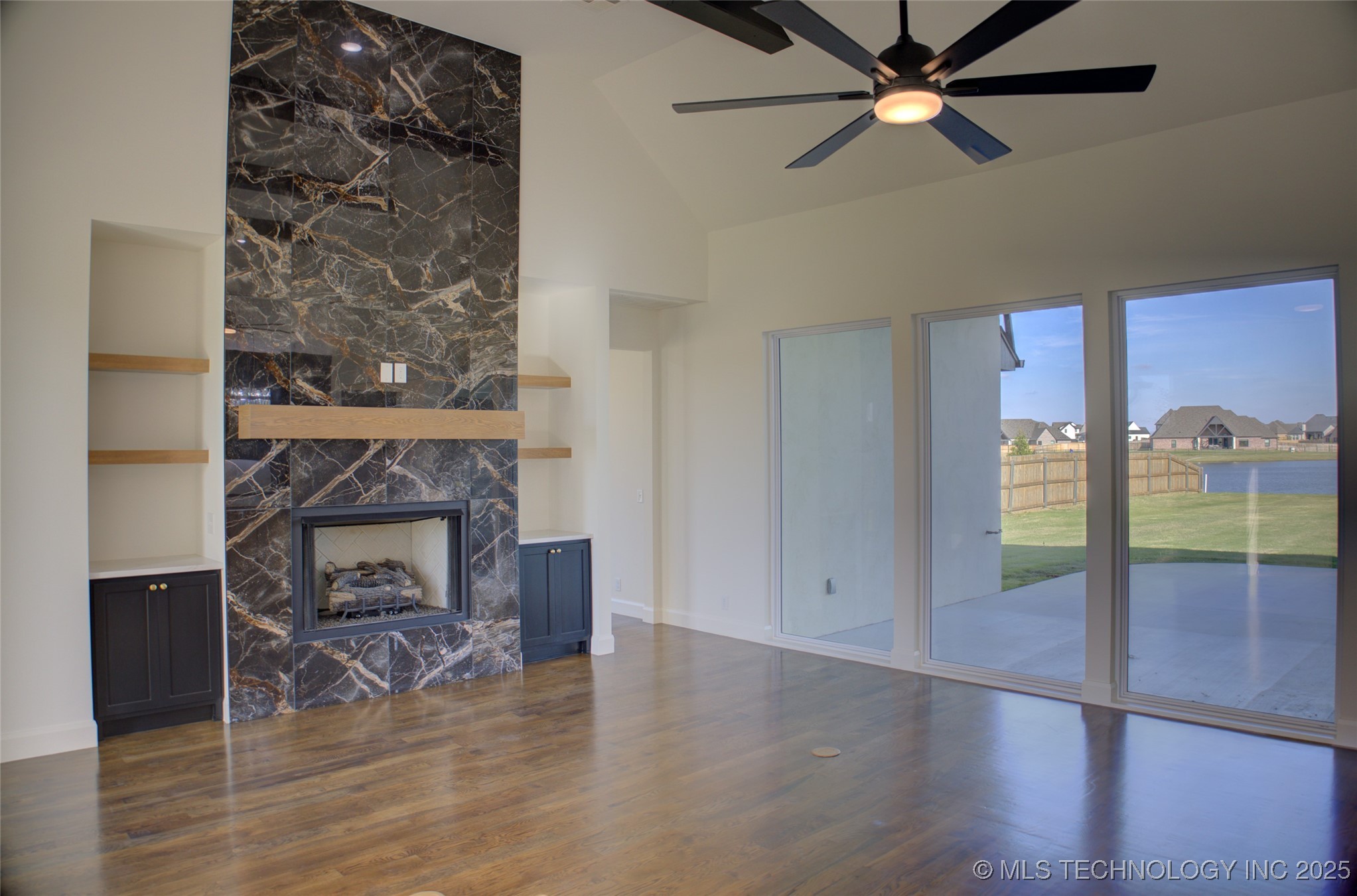 17815 S 42nd East Avenue Property Photo 4