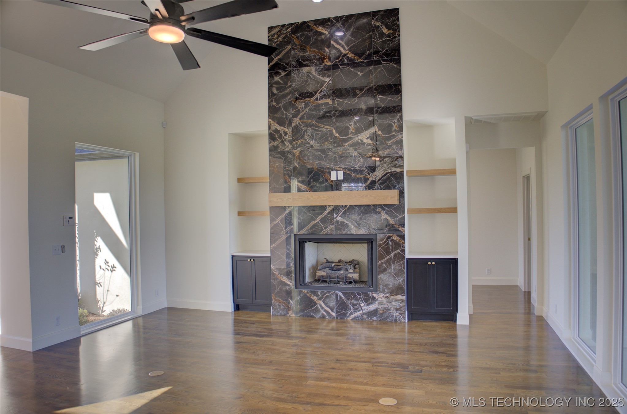 17815 S 42nd East Avenue Property Photo 8