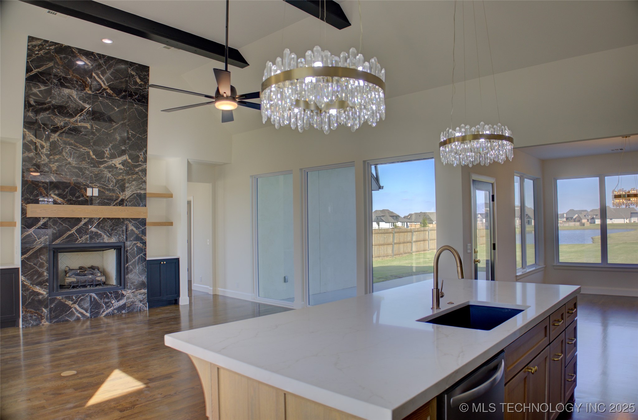 17815 S 42nd East Avenue Property Photo 14