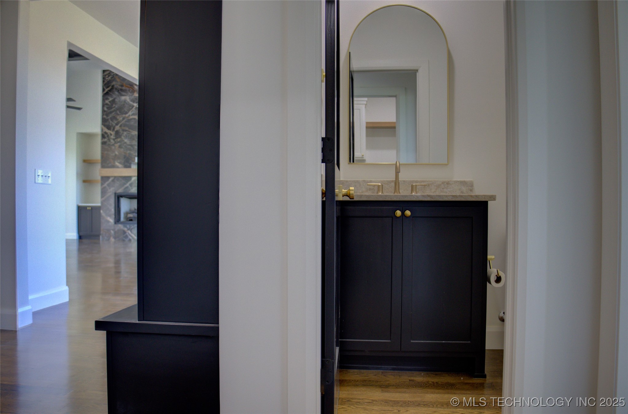 17815 S 42nd East Avenue Property Photo 21