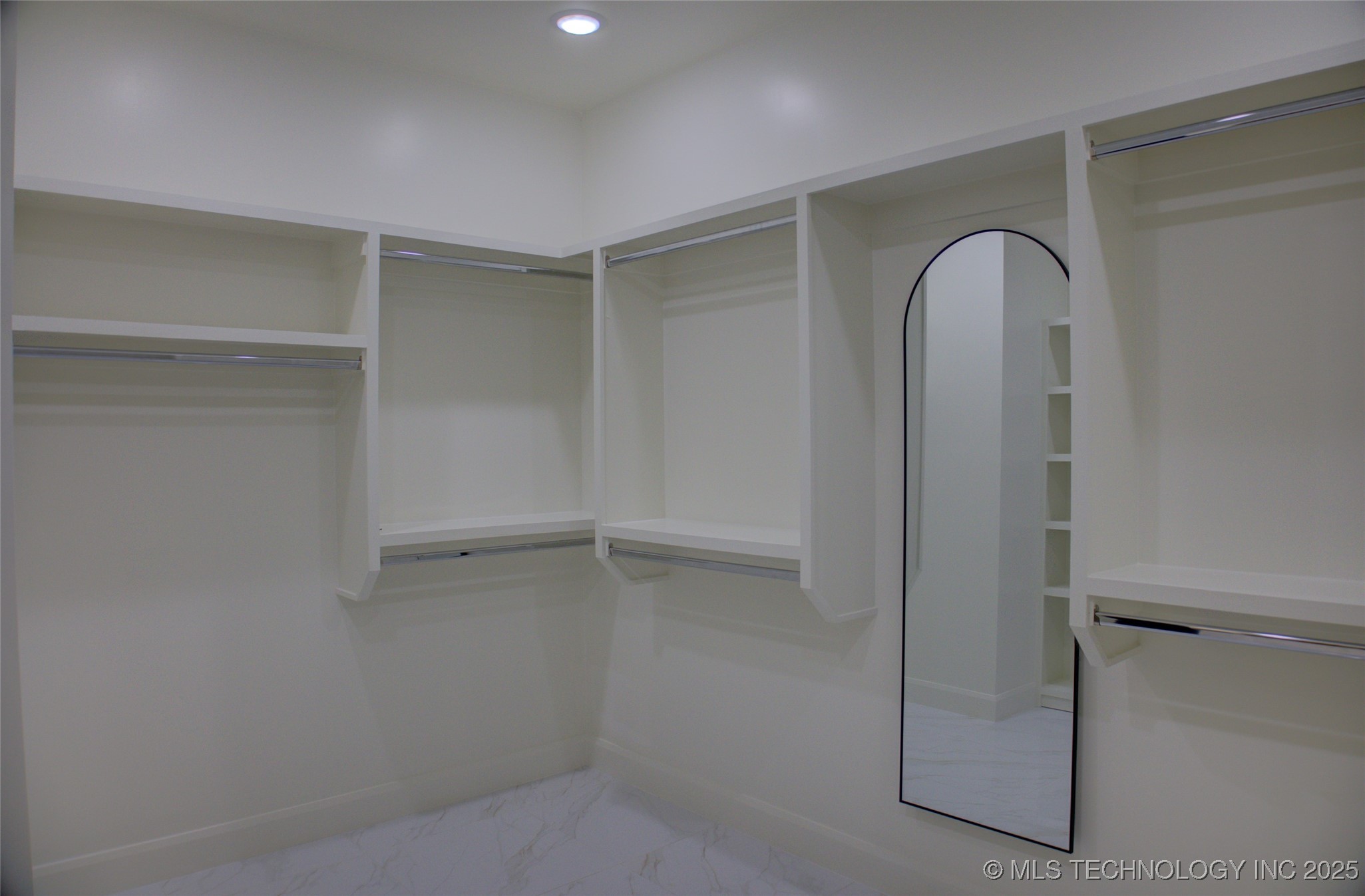 17815 S 42nd East Avenue Property Photo 35