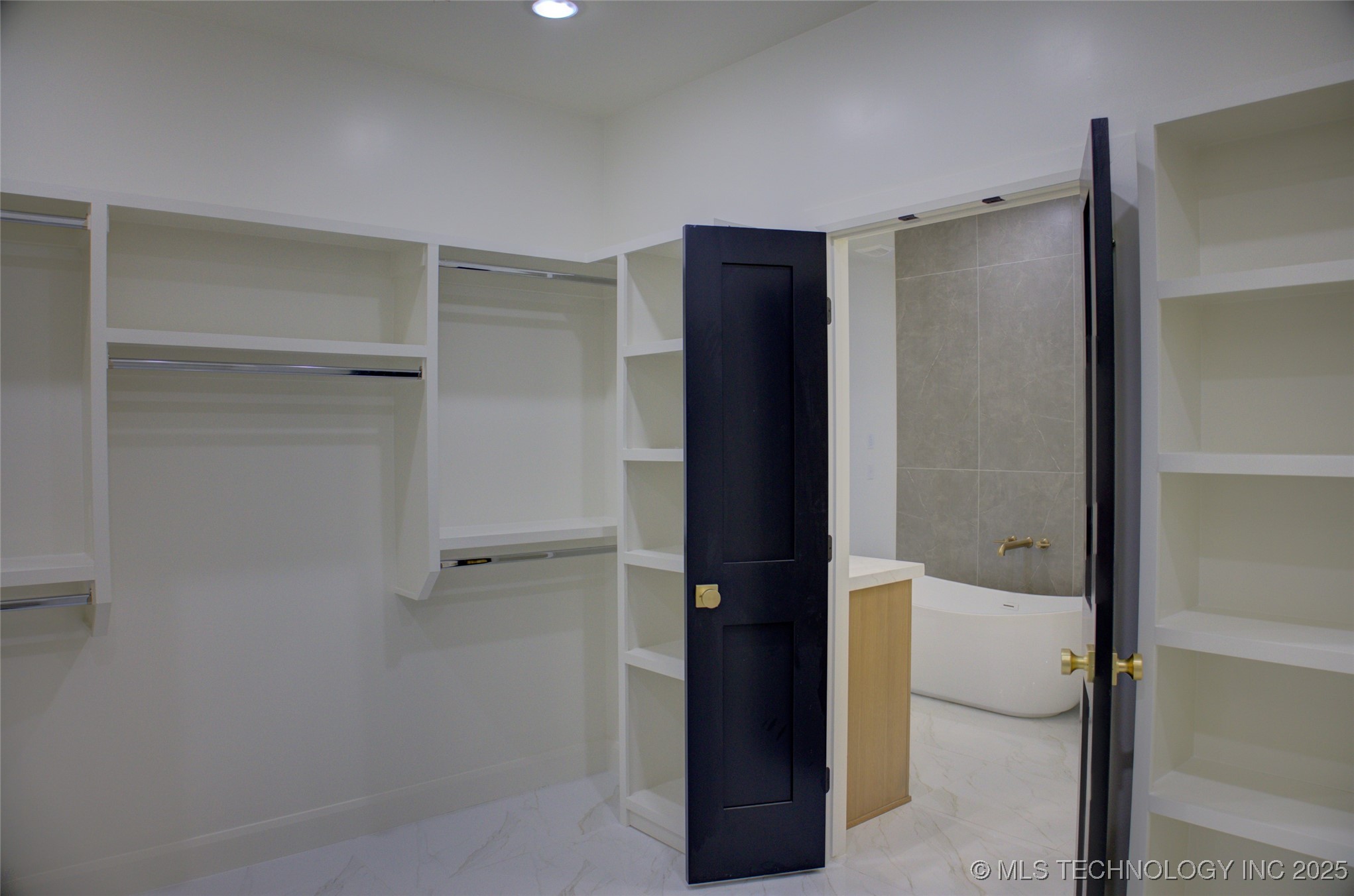 17815 S 42nd East Avenue Property Photo 36