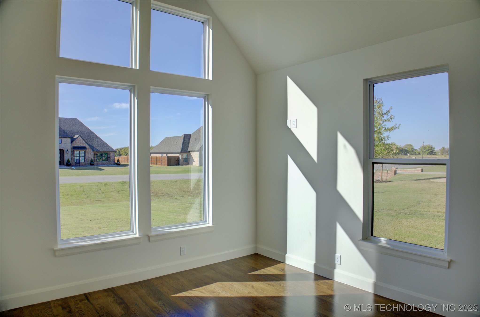 17815 S 42nd East Avenue Property Photo 44