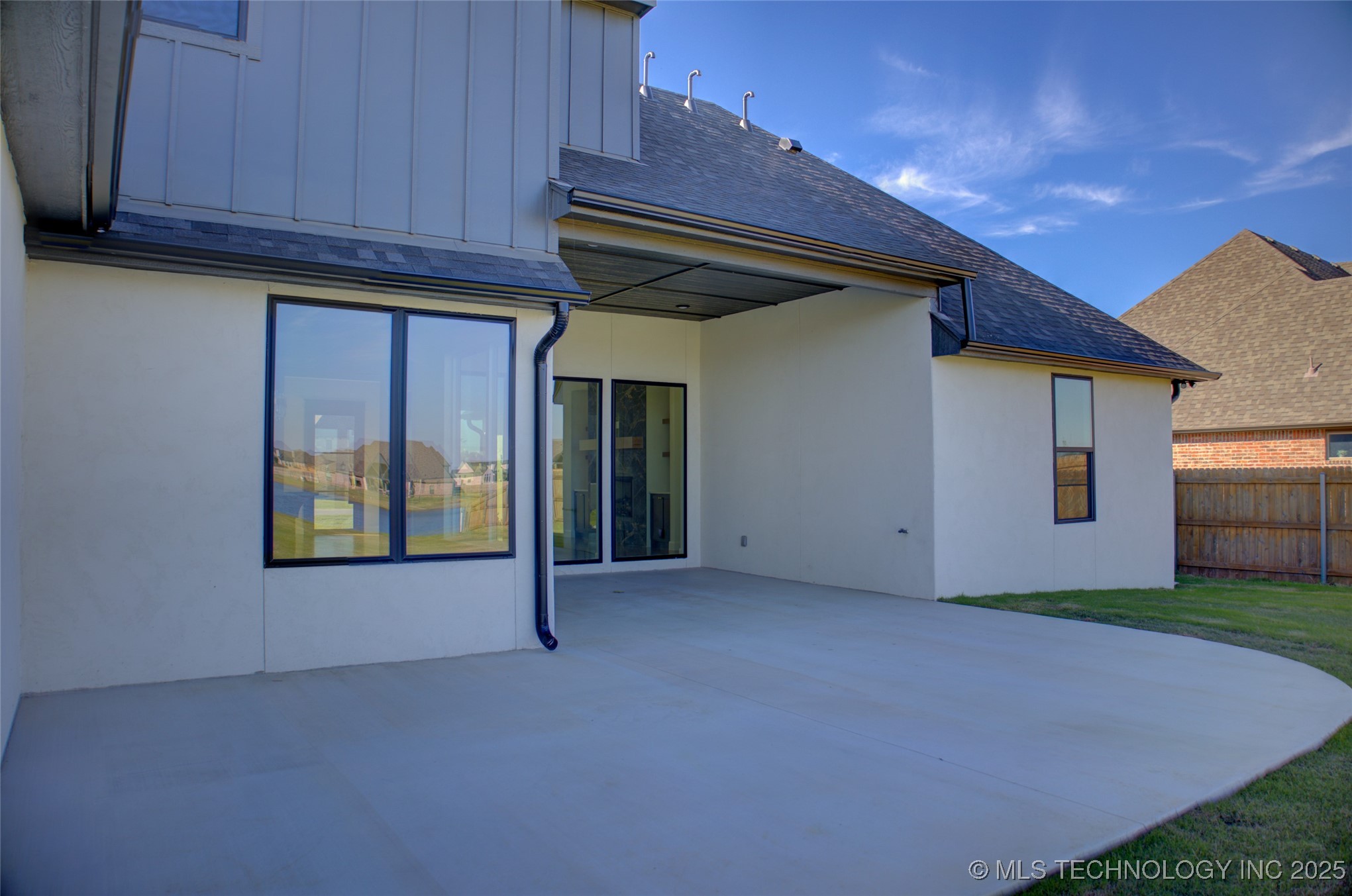 17815 S 42nd East Avenue Property Photo 55