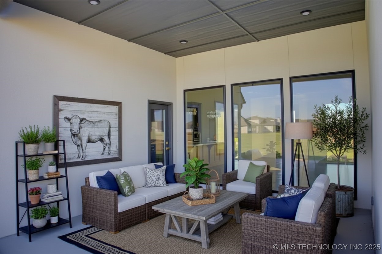 17815 S 42nd East Avenue Property Photo 56