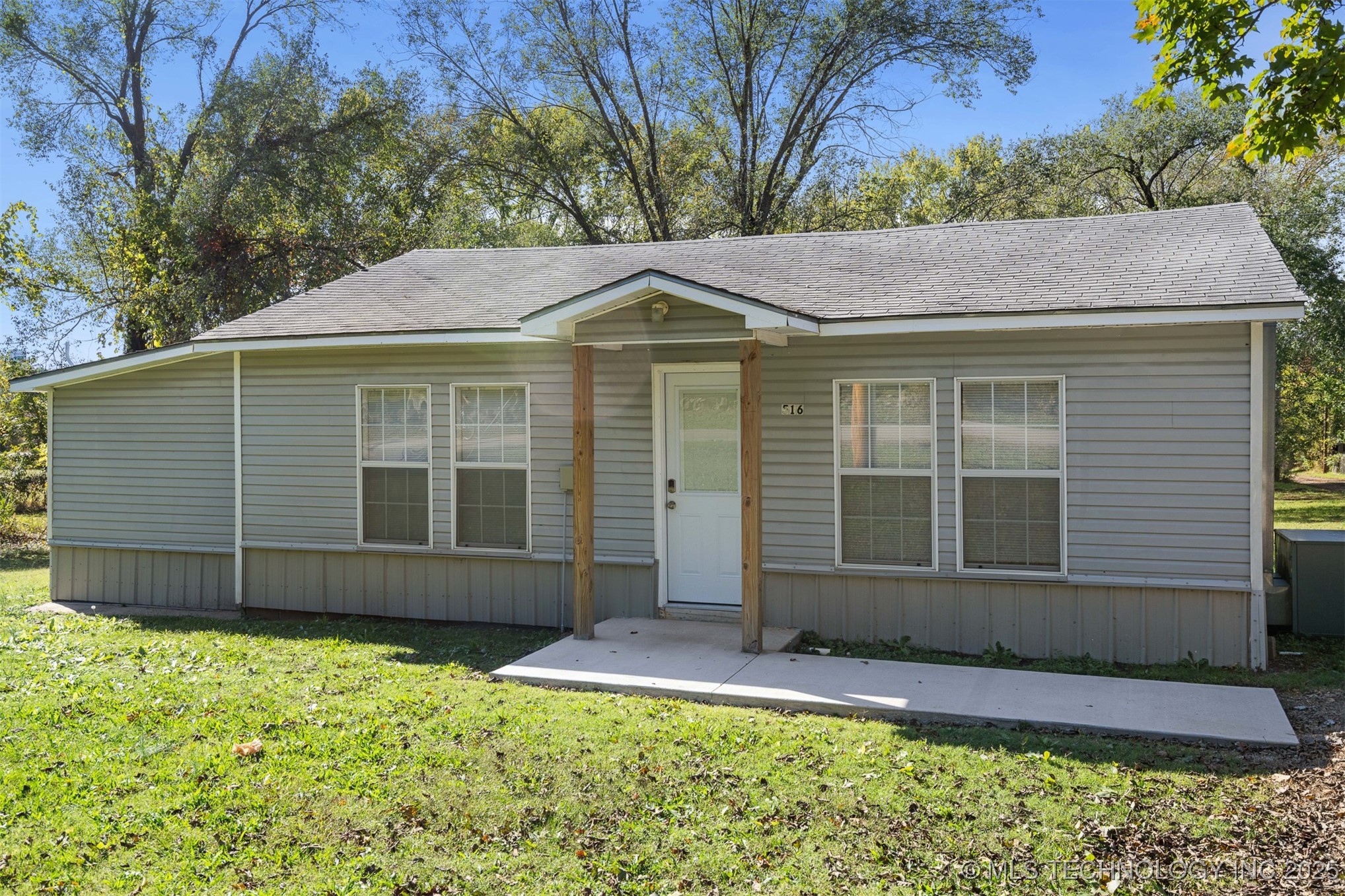 516 S Cherokee Street Property Photo 1