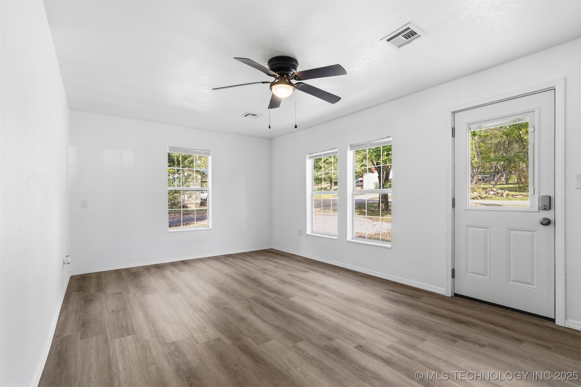 516 S Cherokee Street Property Photo 3