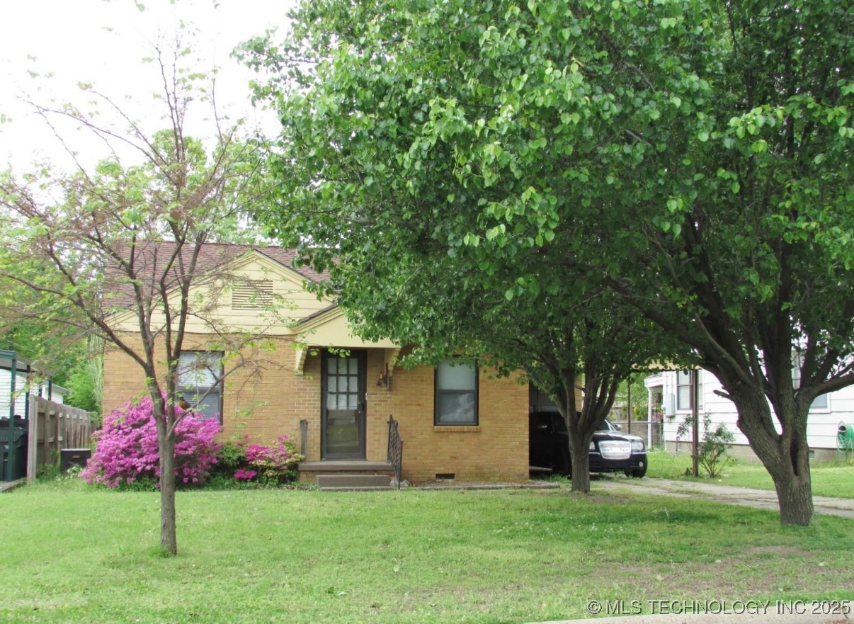 2219 Elmira Street Property Photo 1