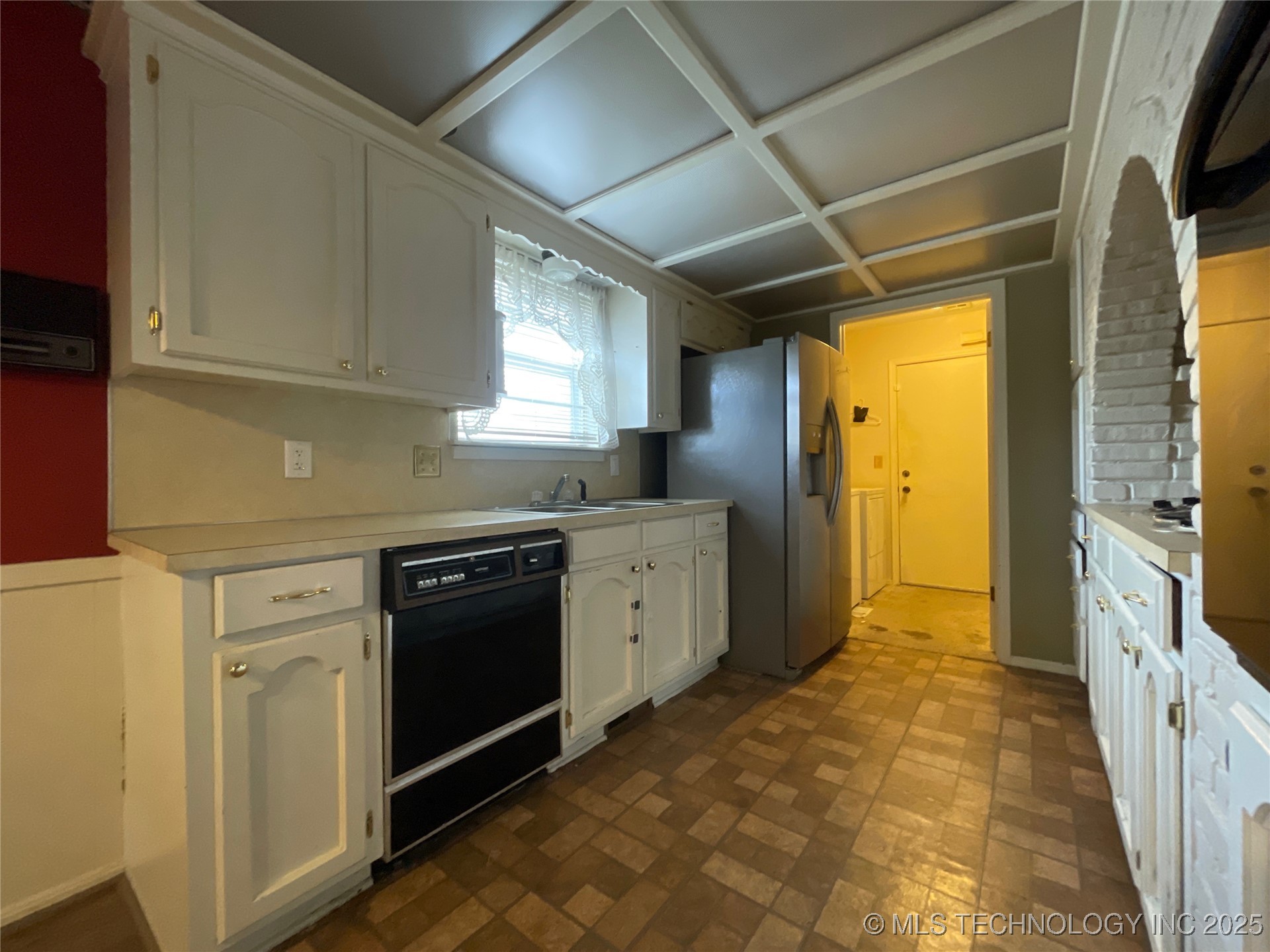 3852 S 98th East Avenue Property Photo 8