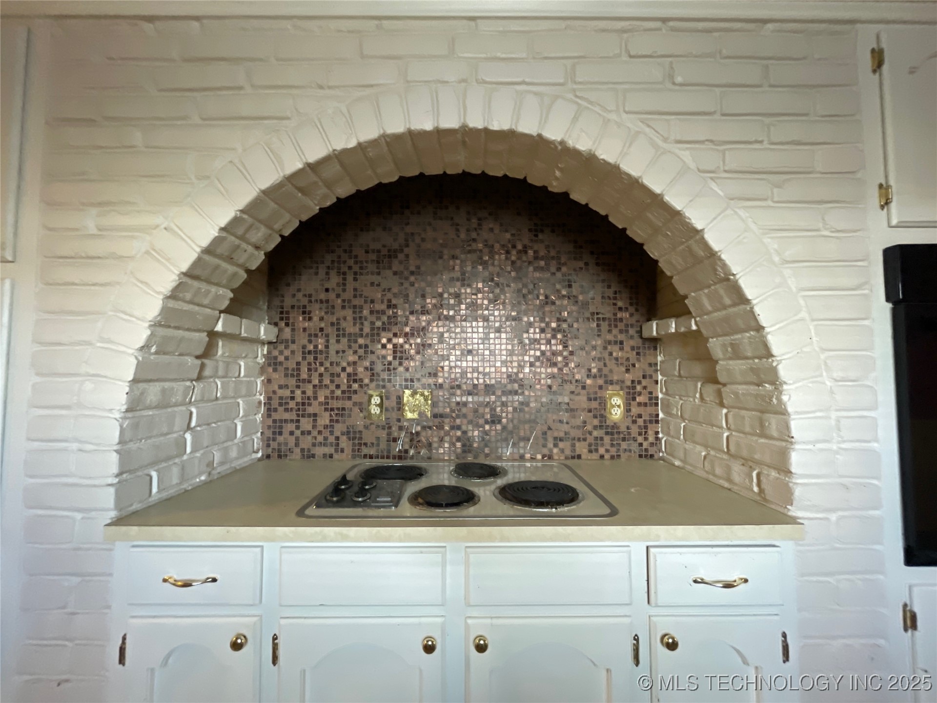 3852 S 98th East Avenue Property Photo 9