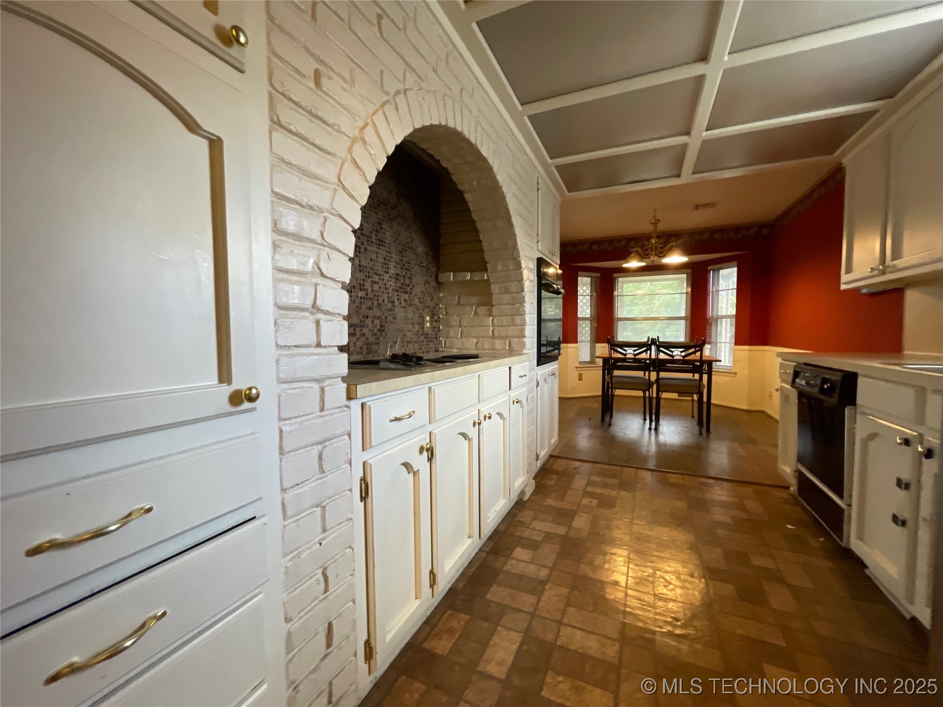 3852 S 98th East Avenue Property Photo 10