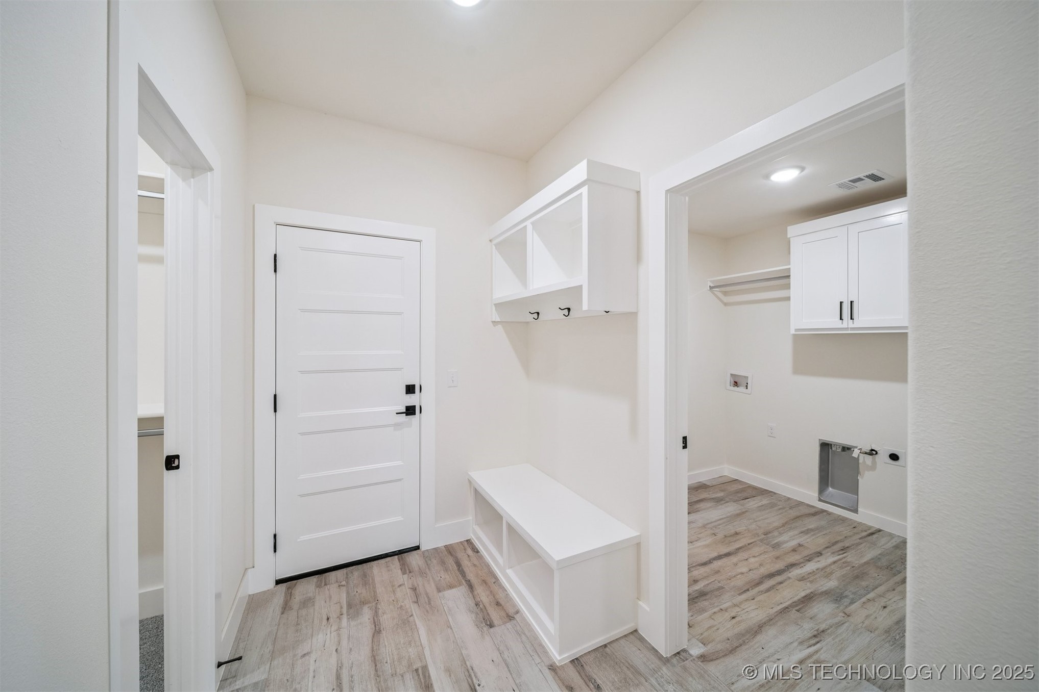 10860 E 450 Road Property Photo 17