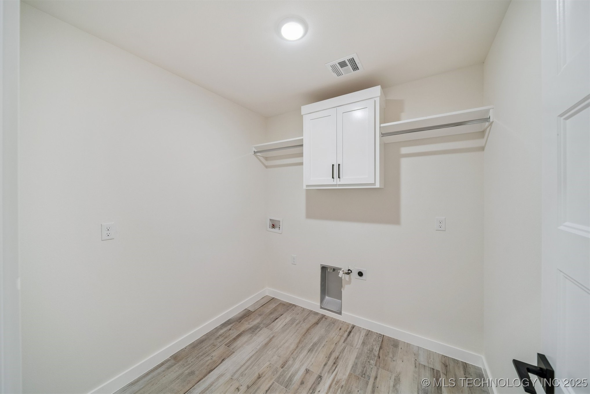 10860 E 450 Road Property Photo 18