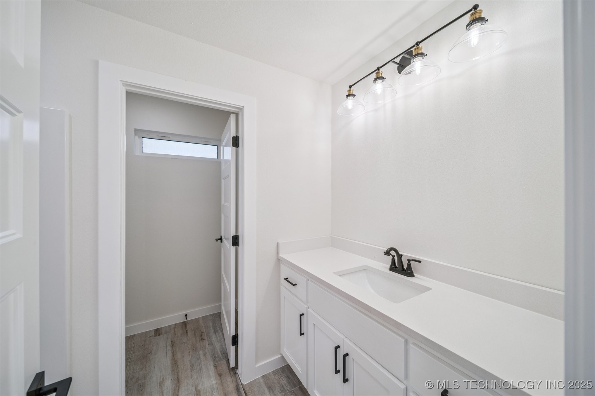 10860 E 450 Road Property Photo 20