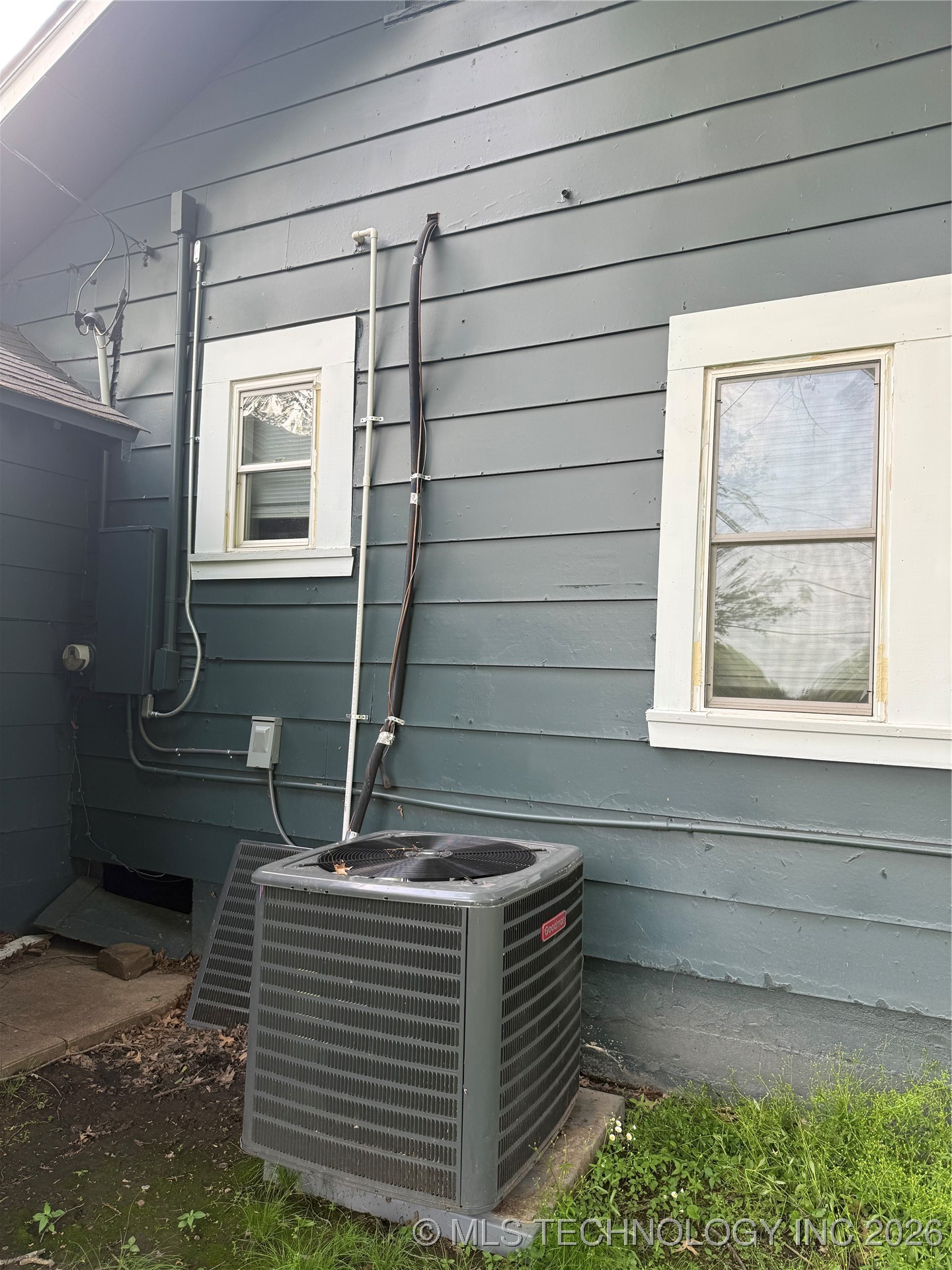 2111 Elgin Street Property Photo 2