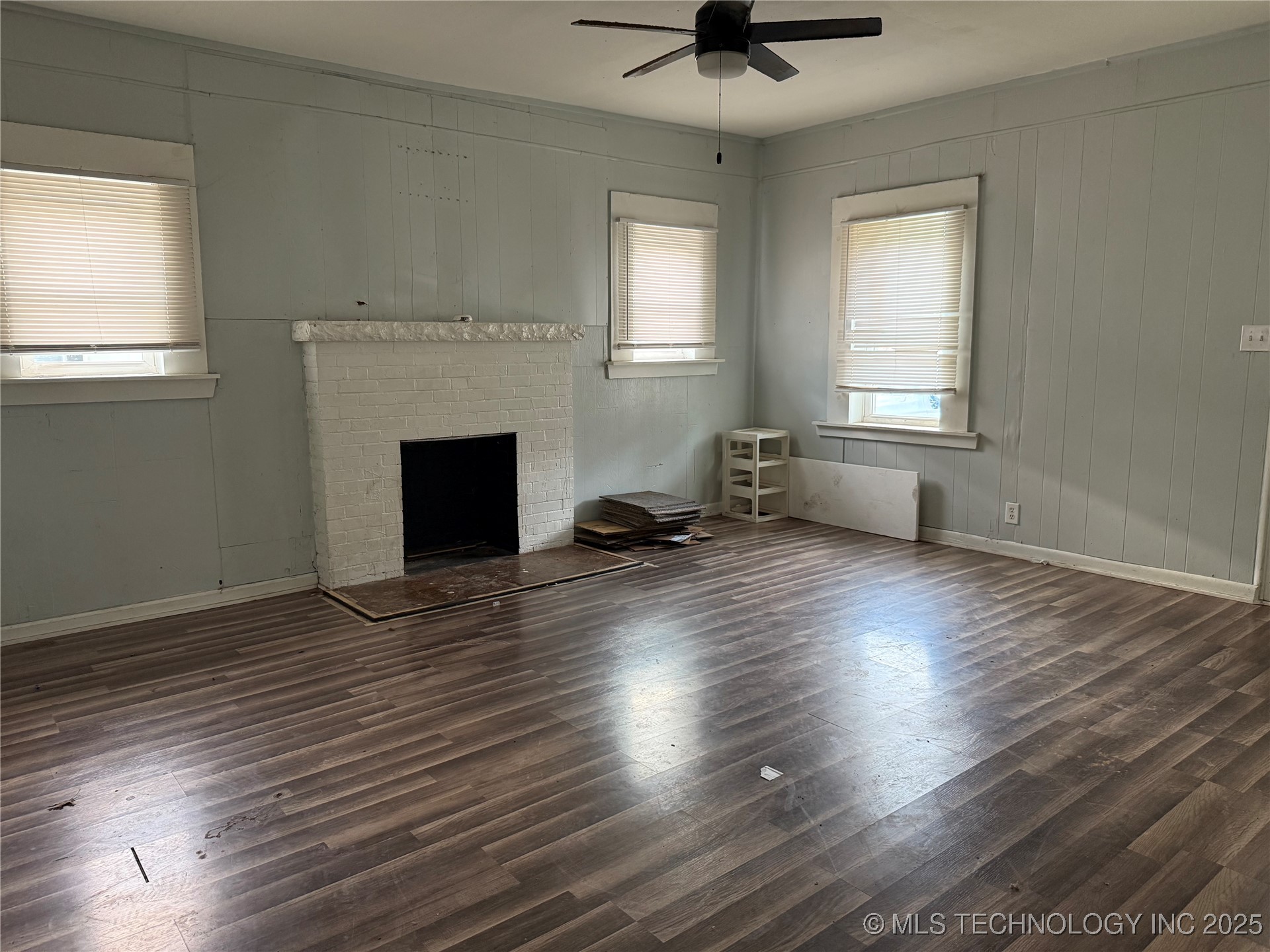 2111 Elgin Street Property Photo 3