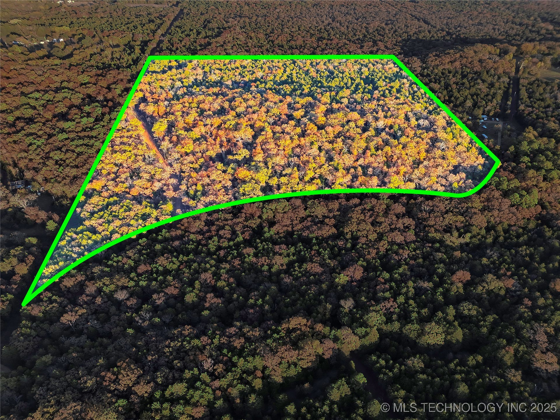 3 E 1000 Road Property Photo 3