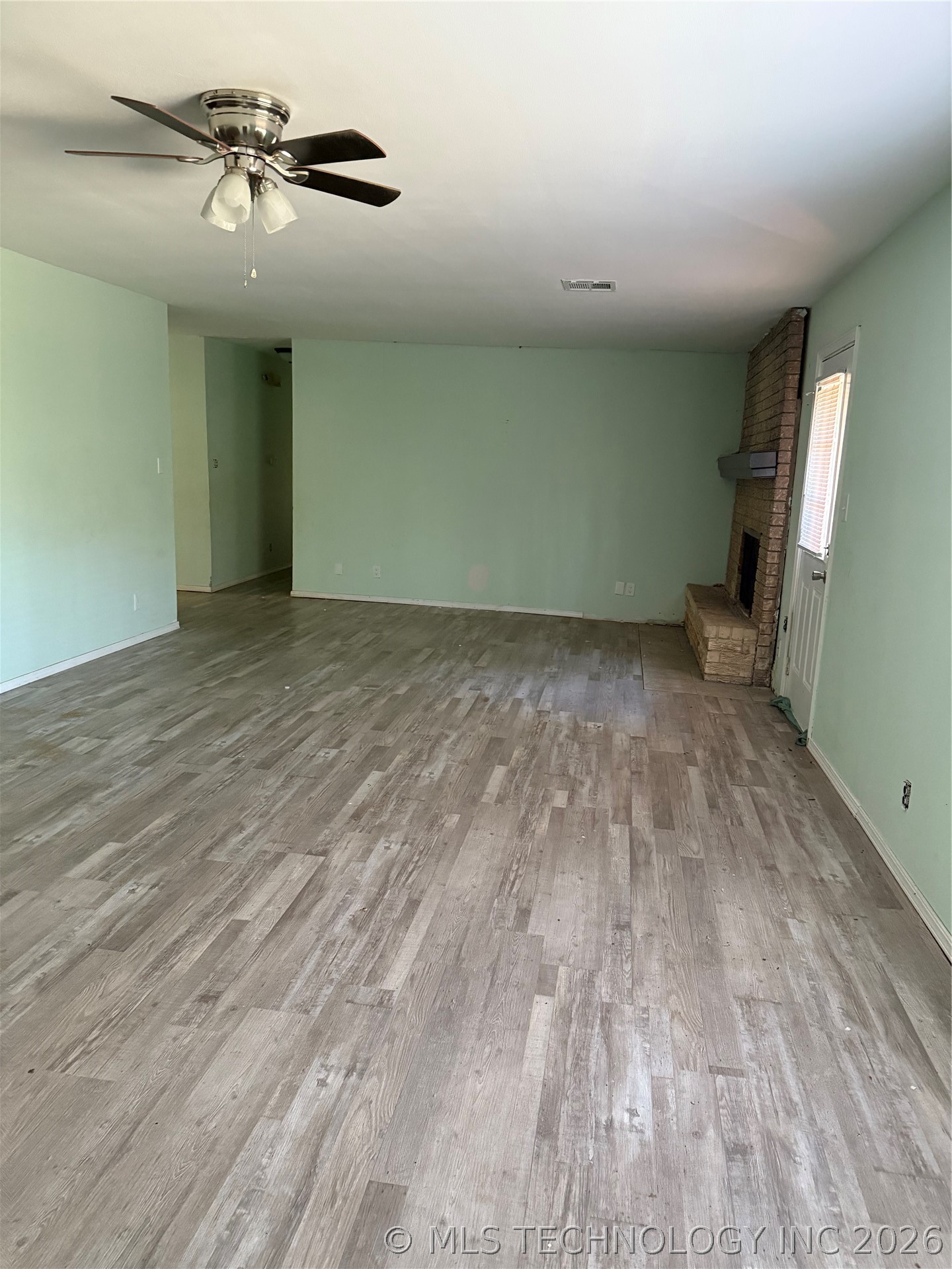 2410 S 77th Street East Property Photo 7