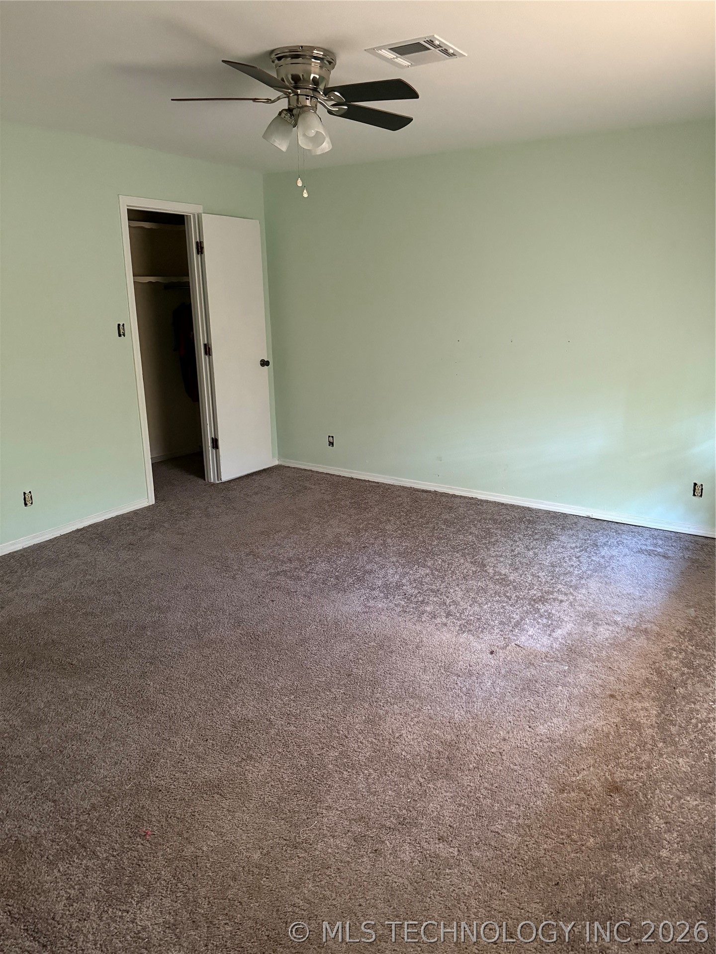 2410 S 77th Street East Property Photo 13