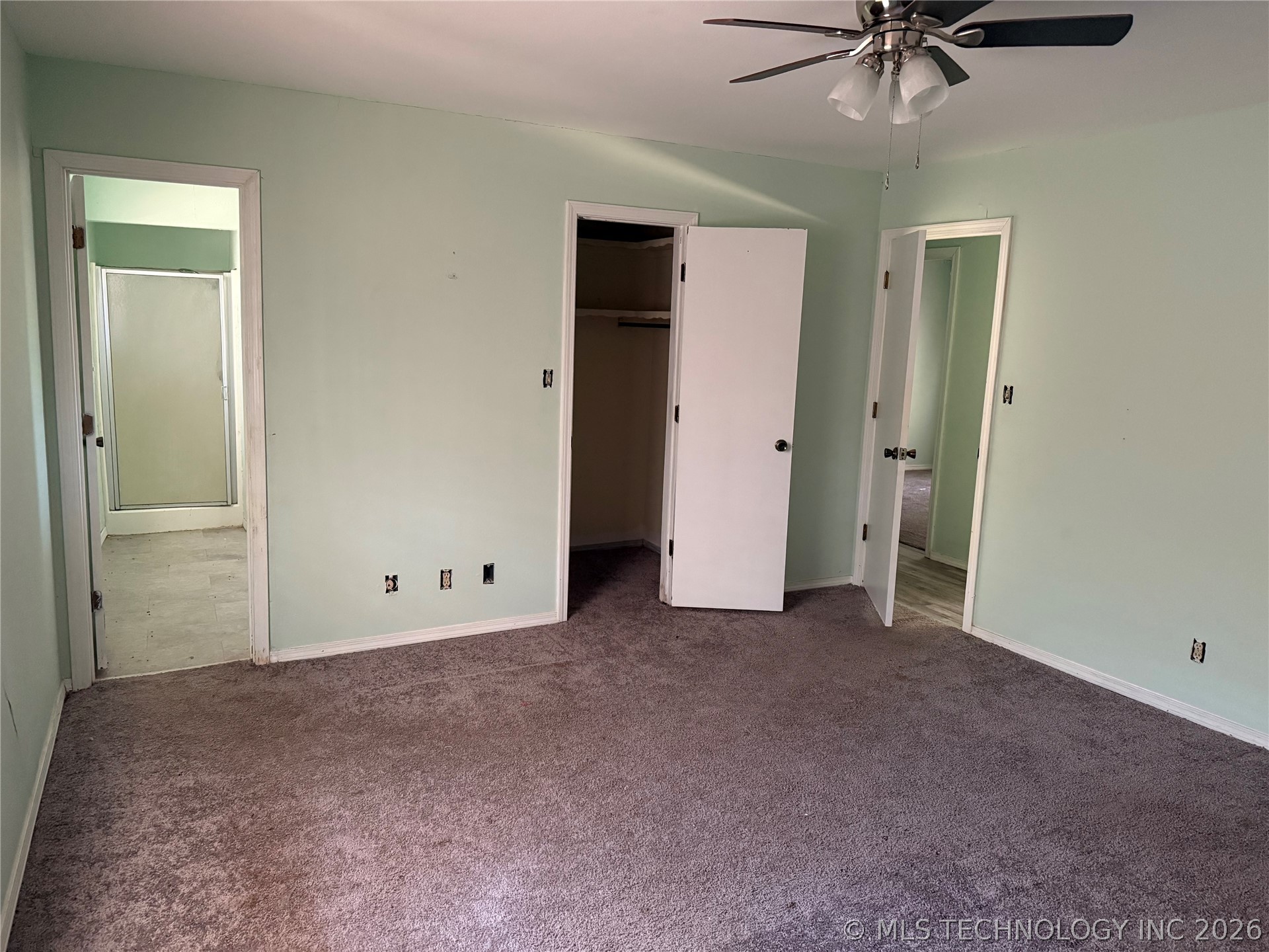 2410 S 77th Street East Property Photo 15