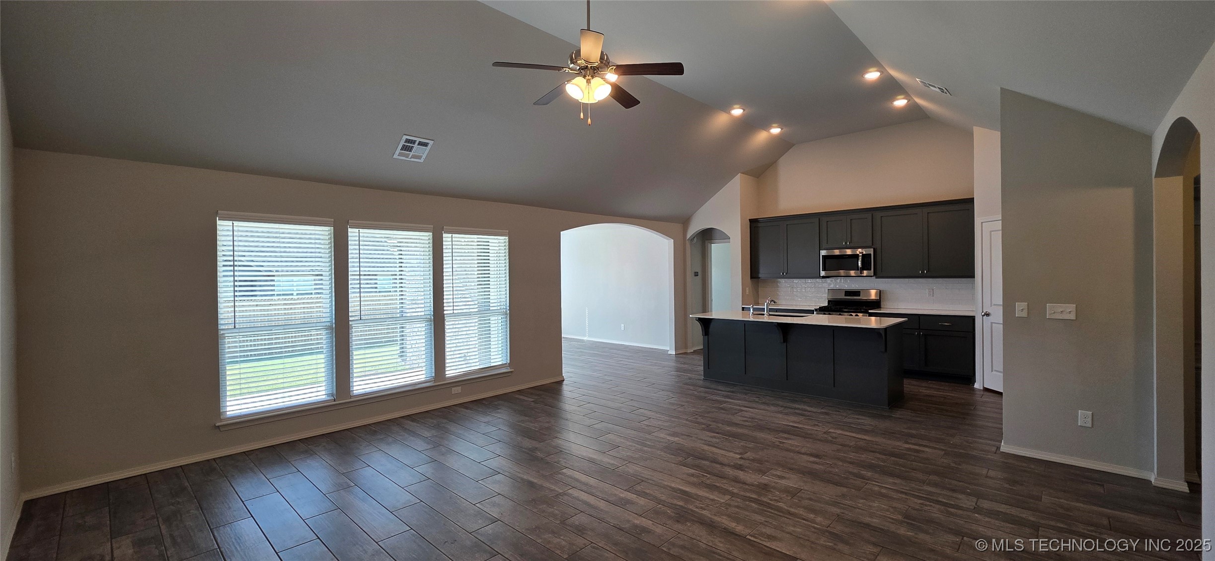 1419 E South Park Place Property Photo 7