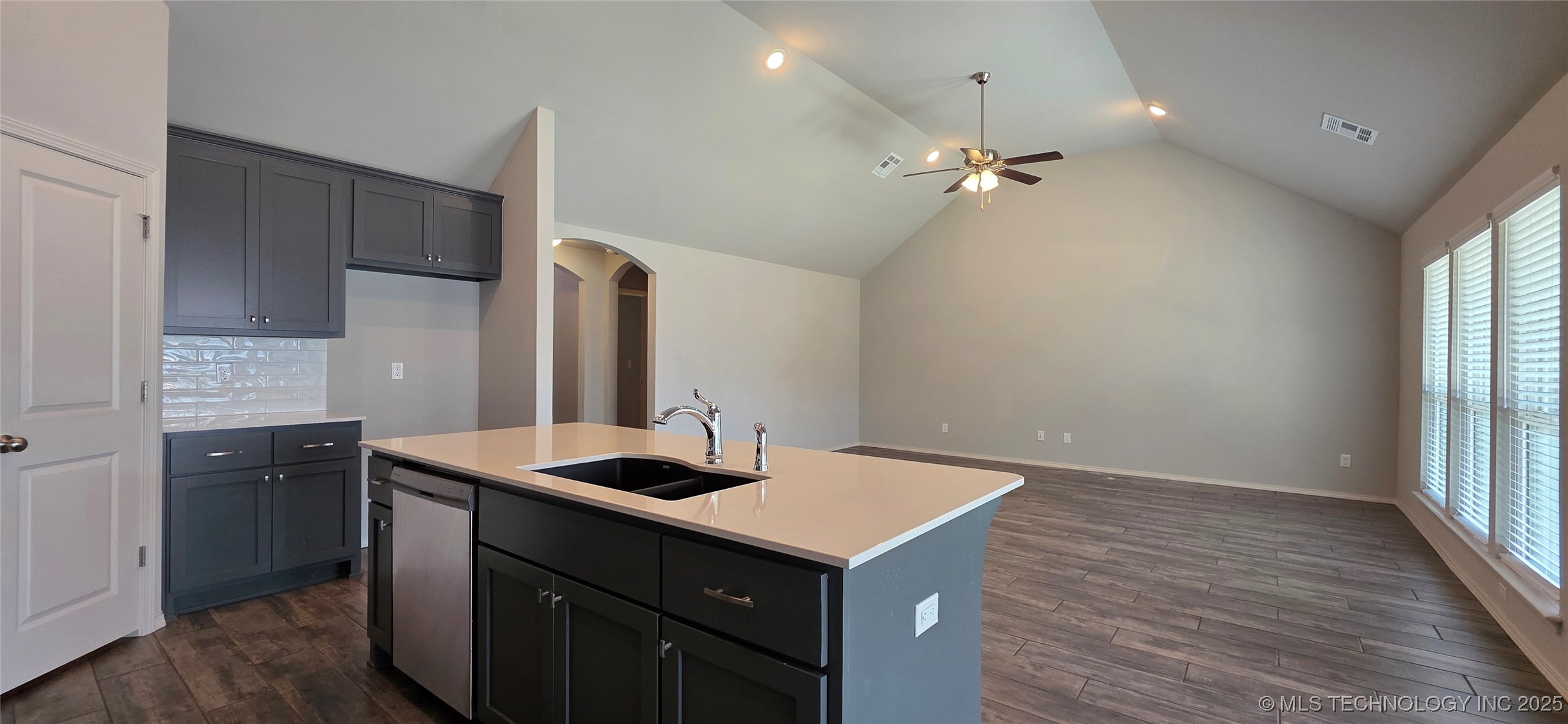 1419 E South Park Place Property Photo 11