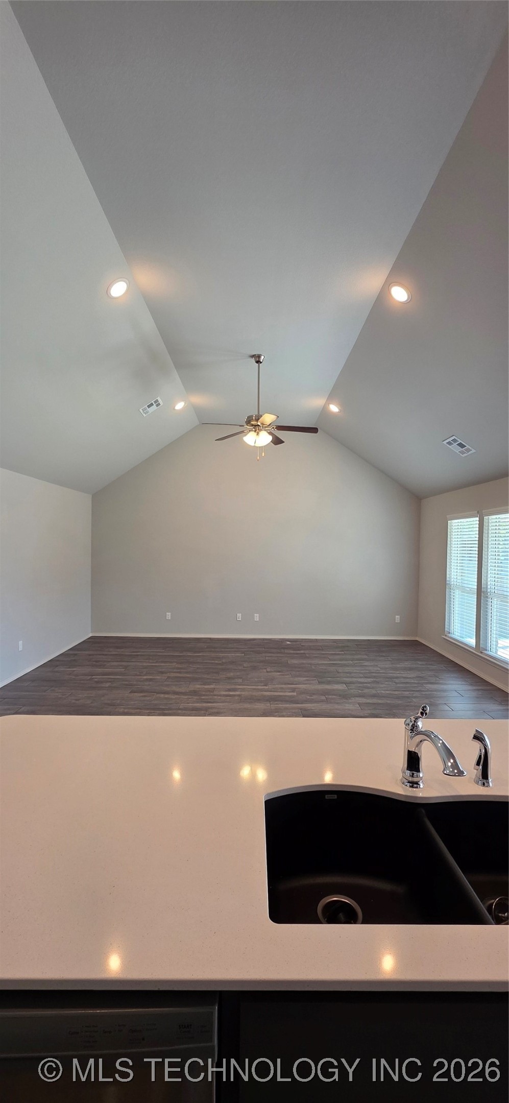 1419 E South Park Place Property Photo 12