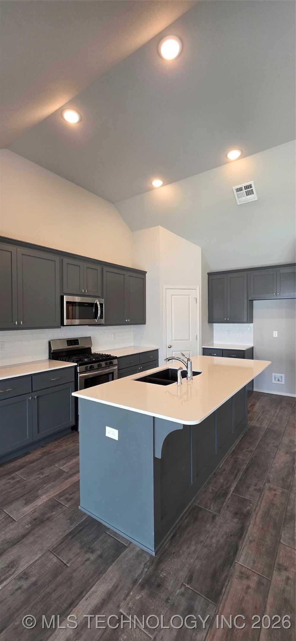 1419 E South Park Place Property Photo 15