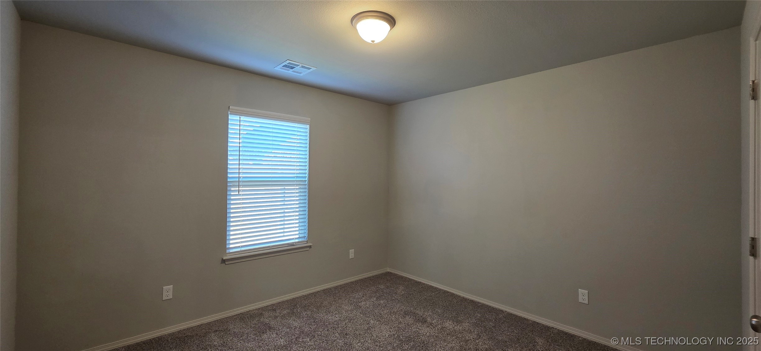 1419 E South Park Place Property Photo 31