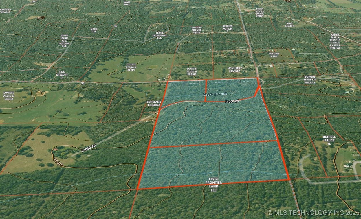 4 E 1000 Road Property Photo 8