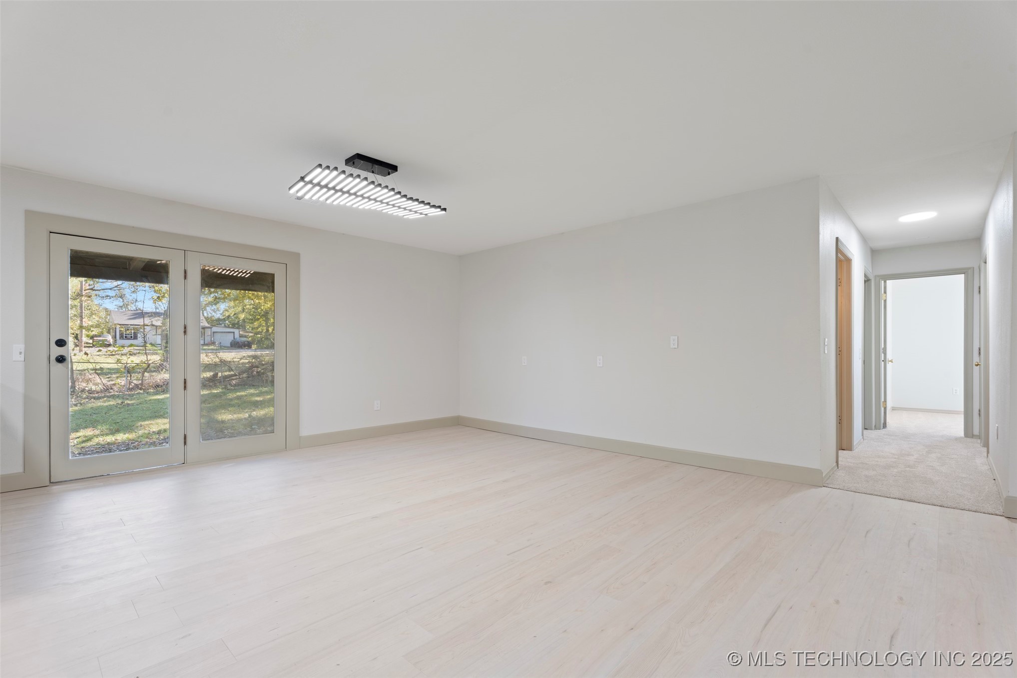 7 N Ora Street Property Photo 16