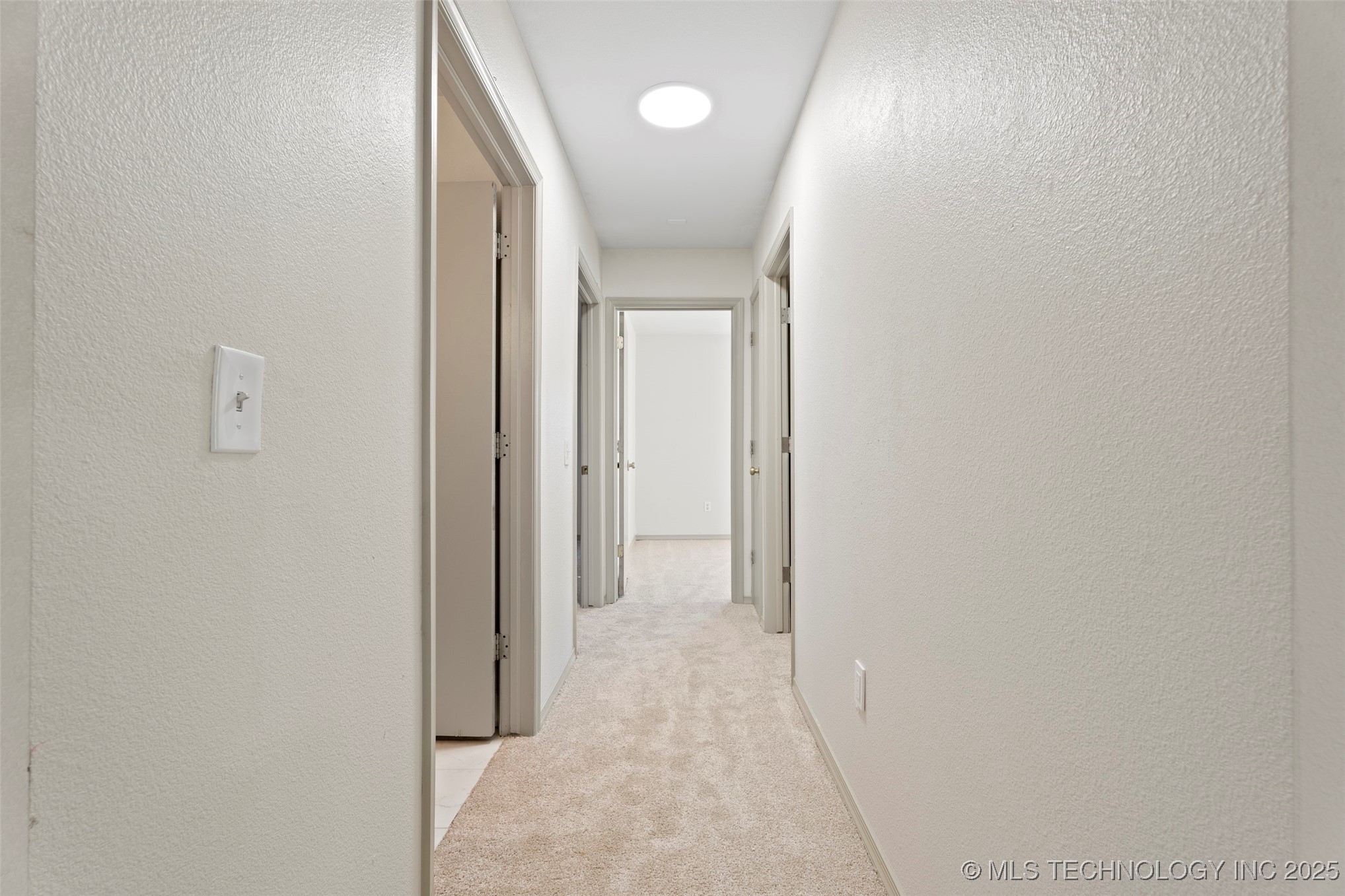 7 N Ora Street Property Photo 17