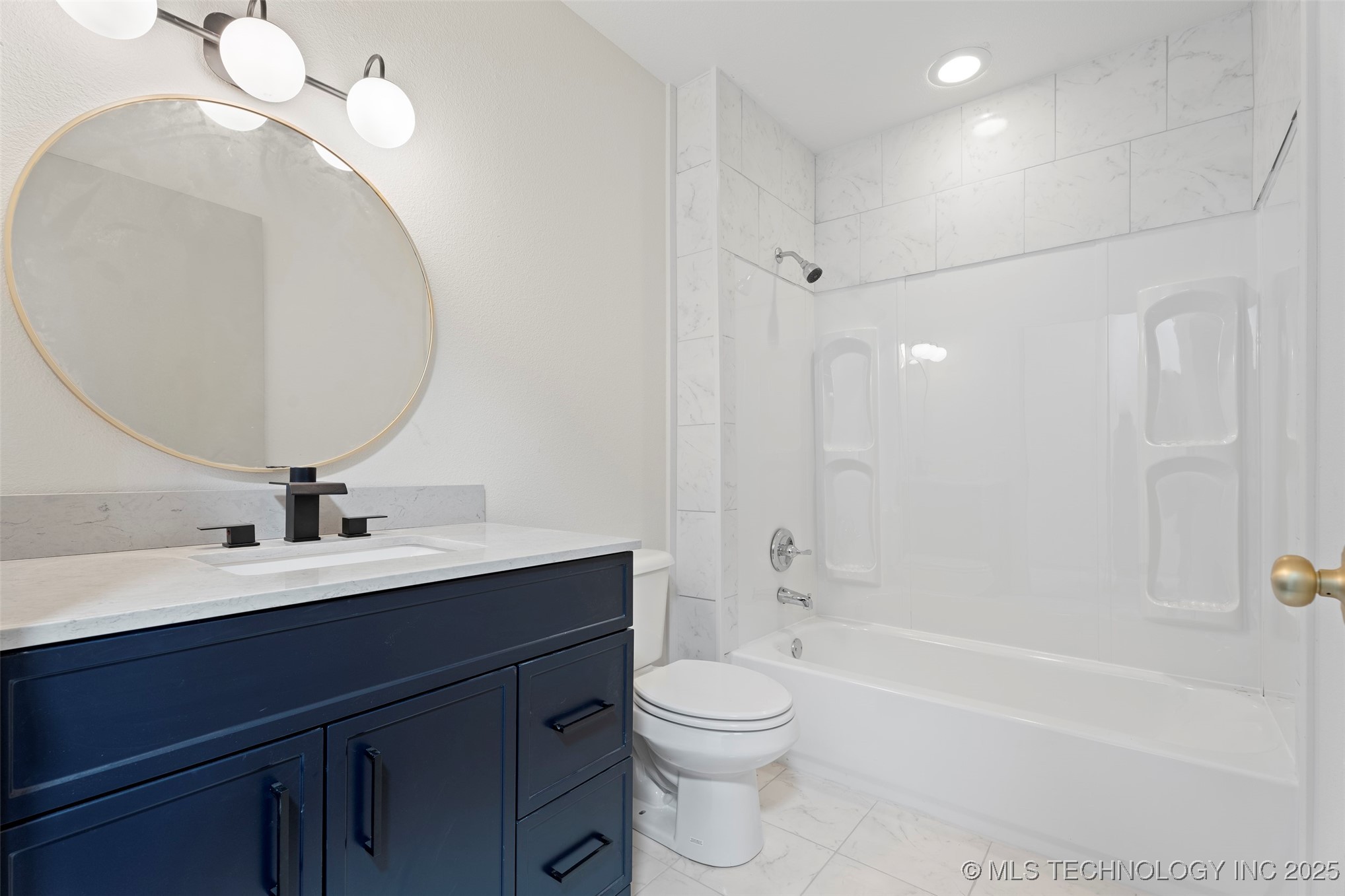 7 N Ora Street Property Photo 22