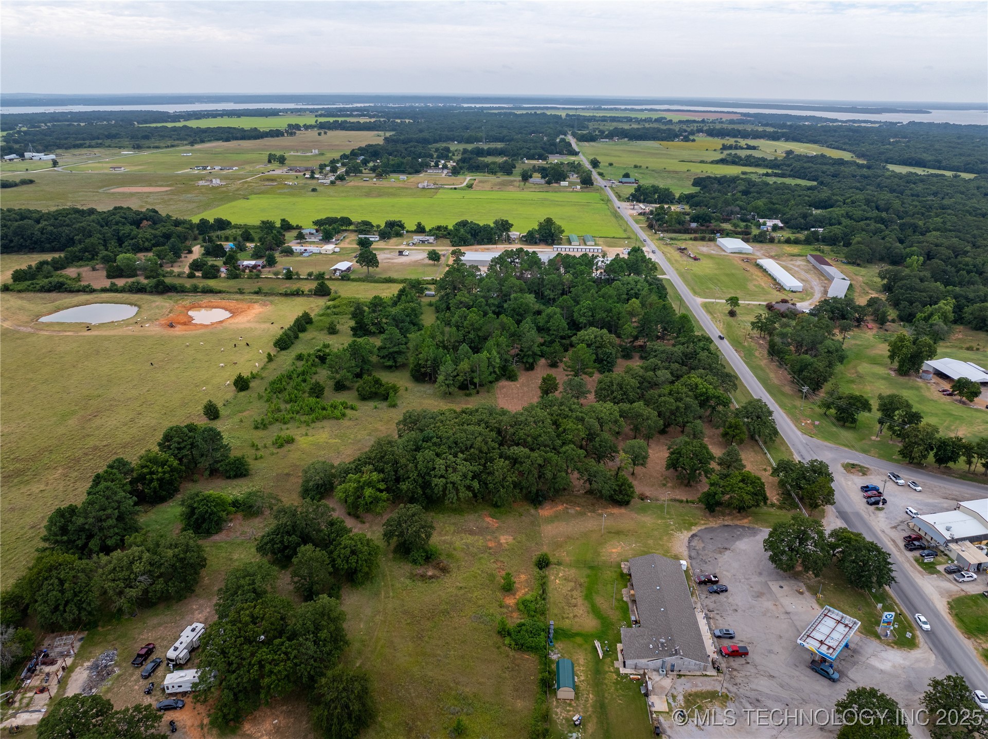 002 Enos Road Property Photo 3