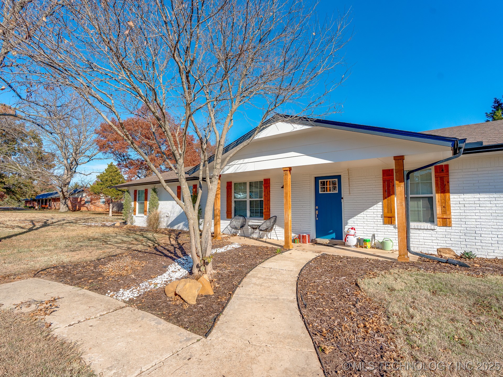 24073 N County Road 3292 Road Property Photo 3