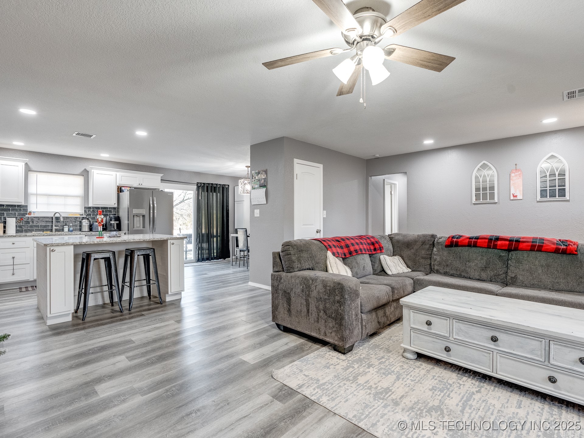 24073 N County Road 3292 Road Property Photo 9