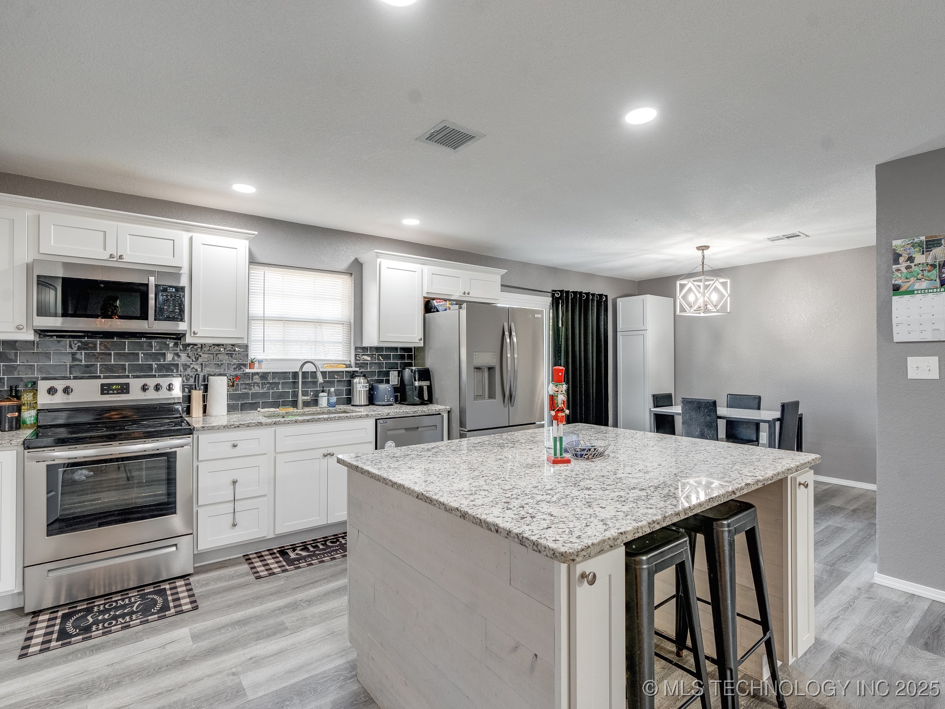 24073 N County Road 3292 Road Property Photo 12