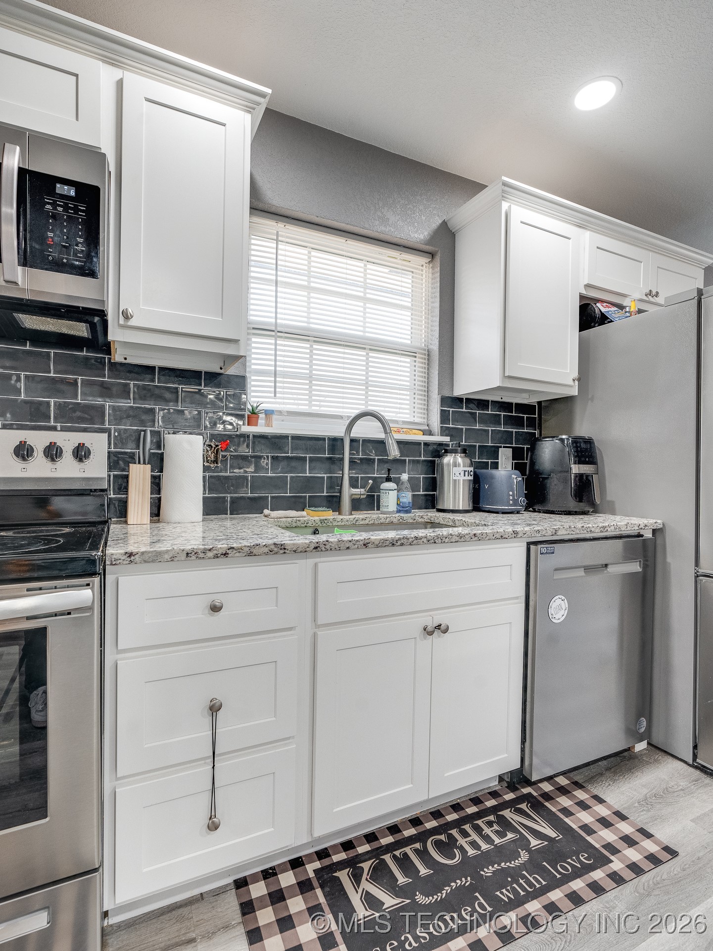 24073 N County Road 3292 Road Property Photo 14