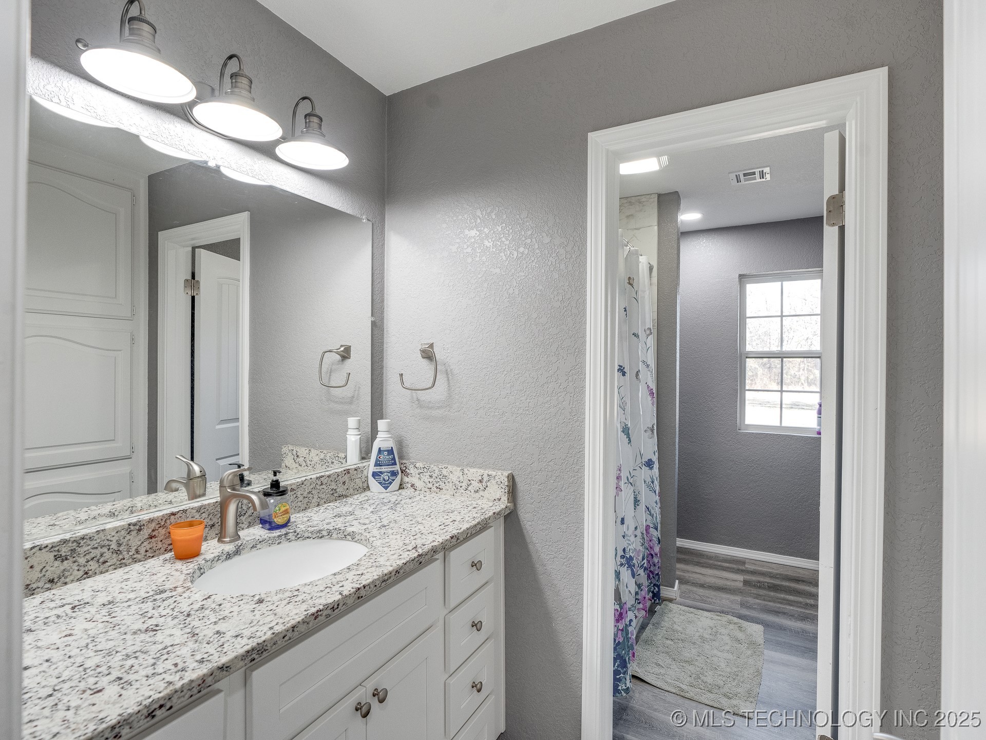 24073 N County Road 3292 Road Property Photo 32