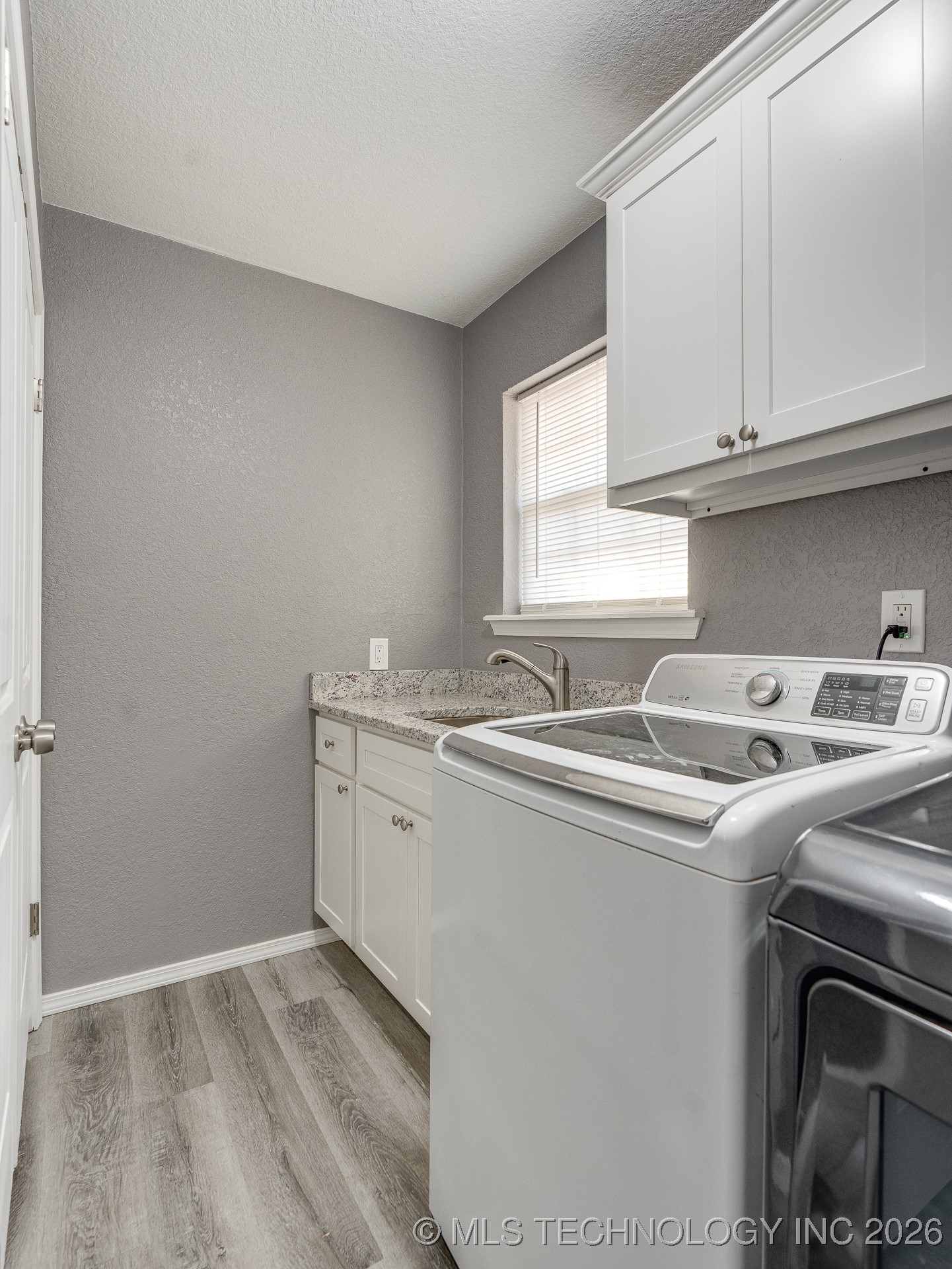 24073 N County Road 3292 Road Property Photo 37