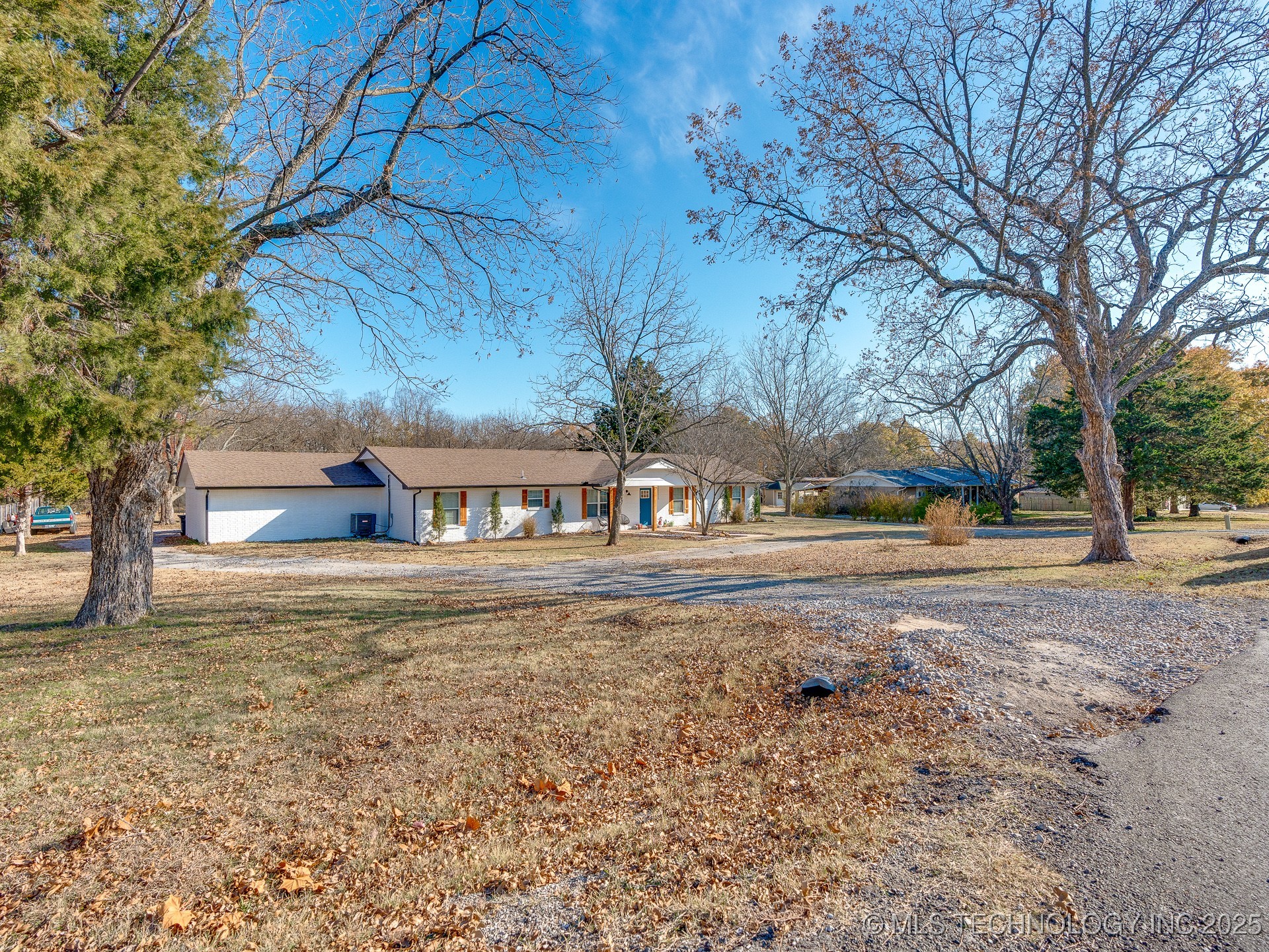 24073 N County Road 3292 Road Property Photo 49