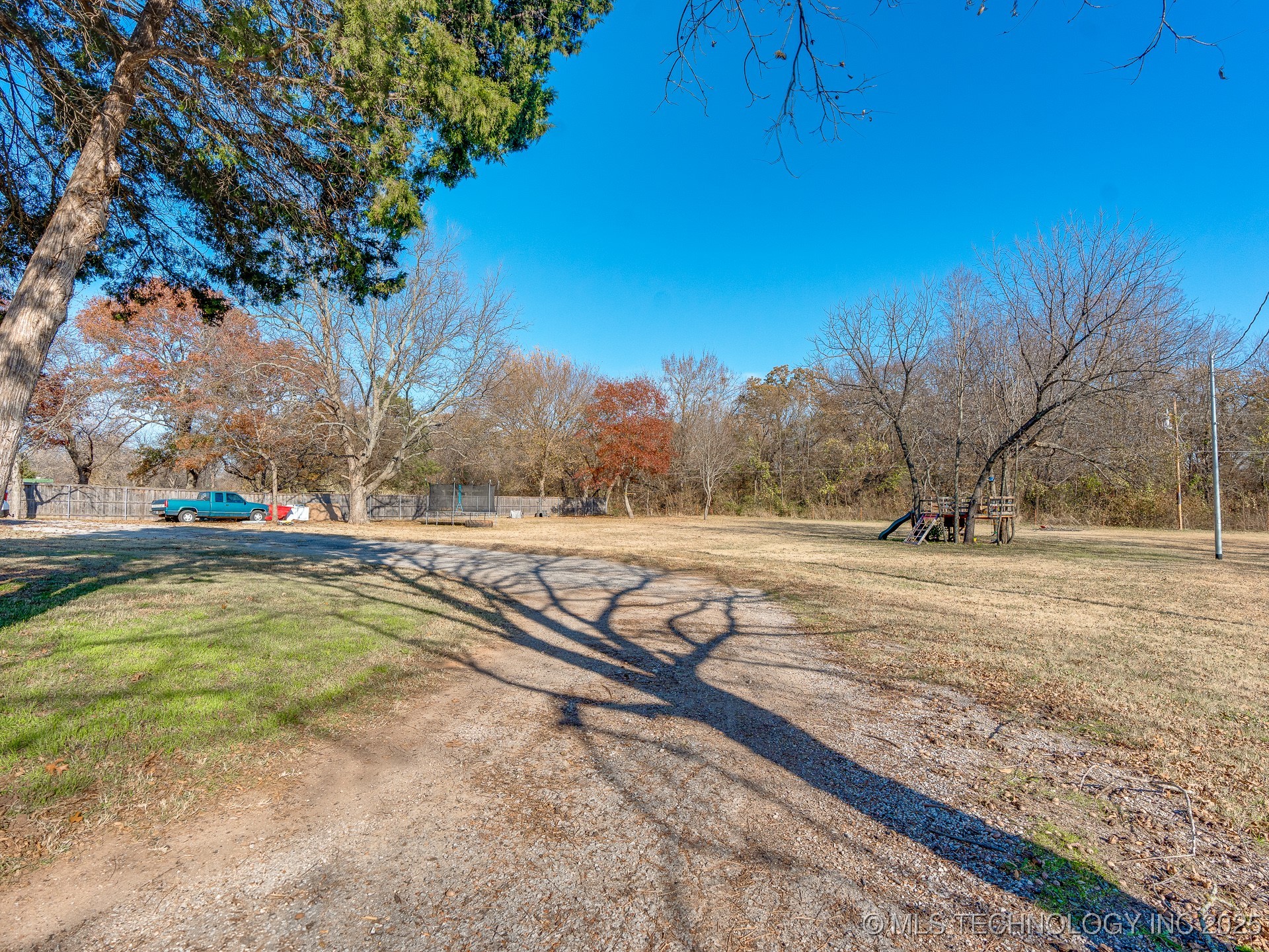 24073 N County Road 3292 Road Property Photo 50