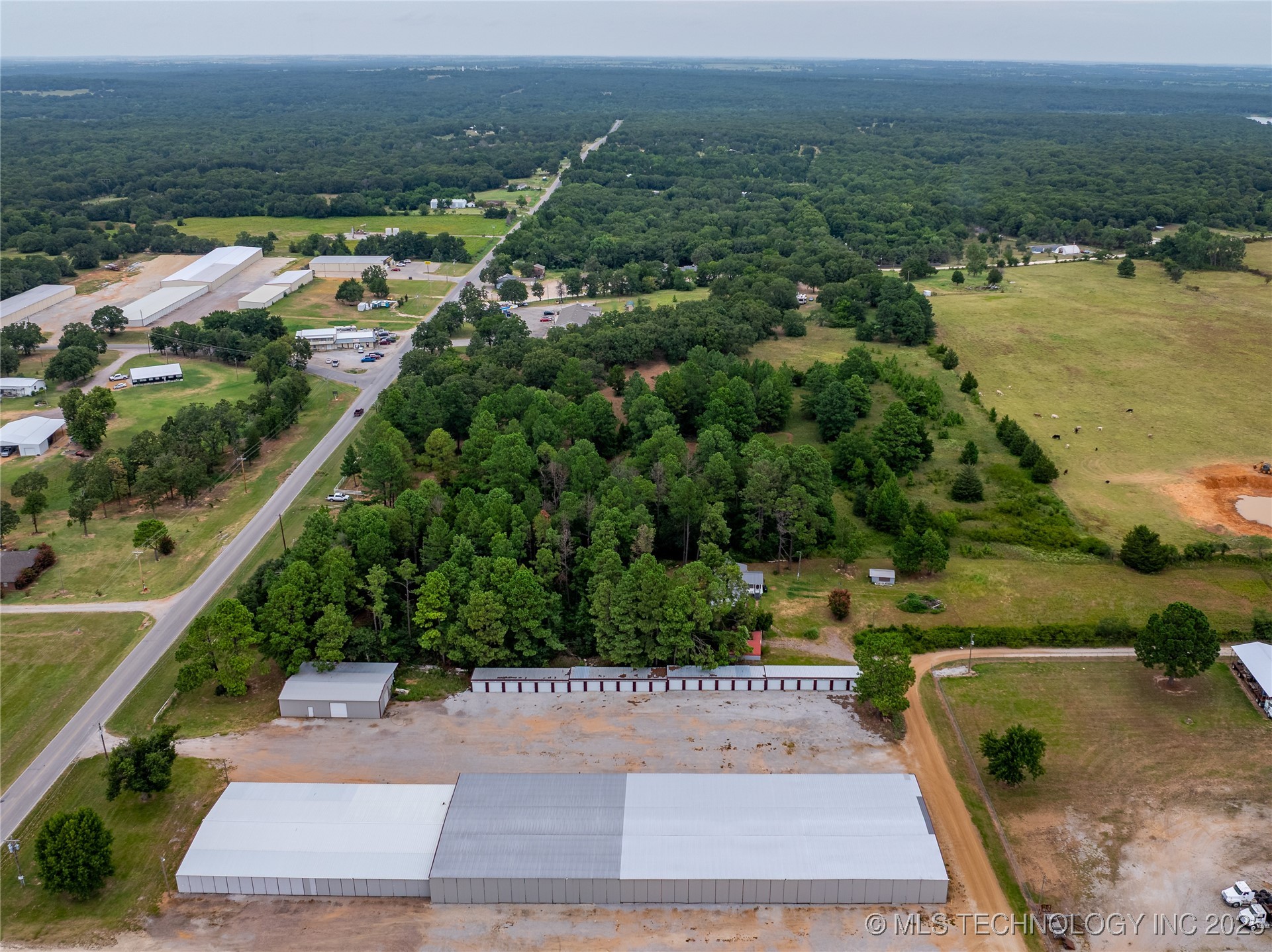 003 Enos Road Property Photo 7