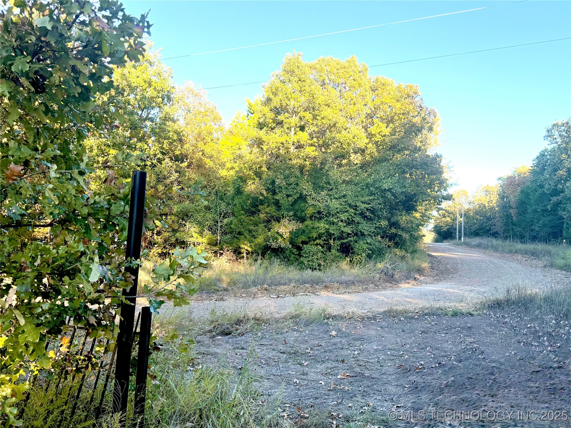 20 Lakeside Property Photo 12