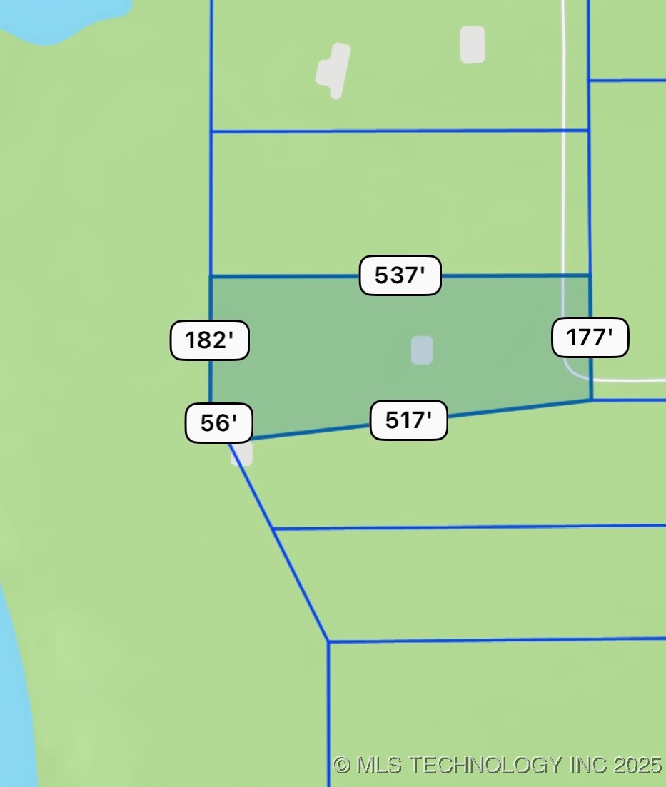 20 Lakeside Property Photo 15