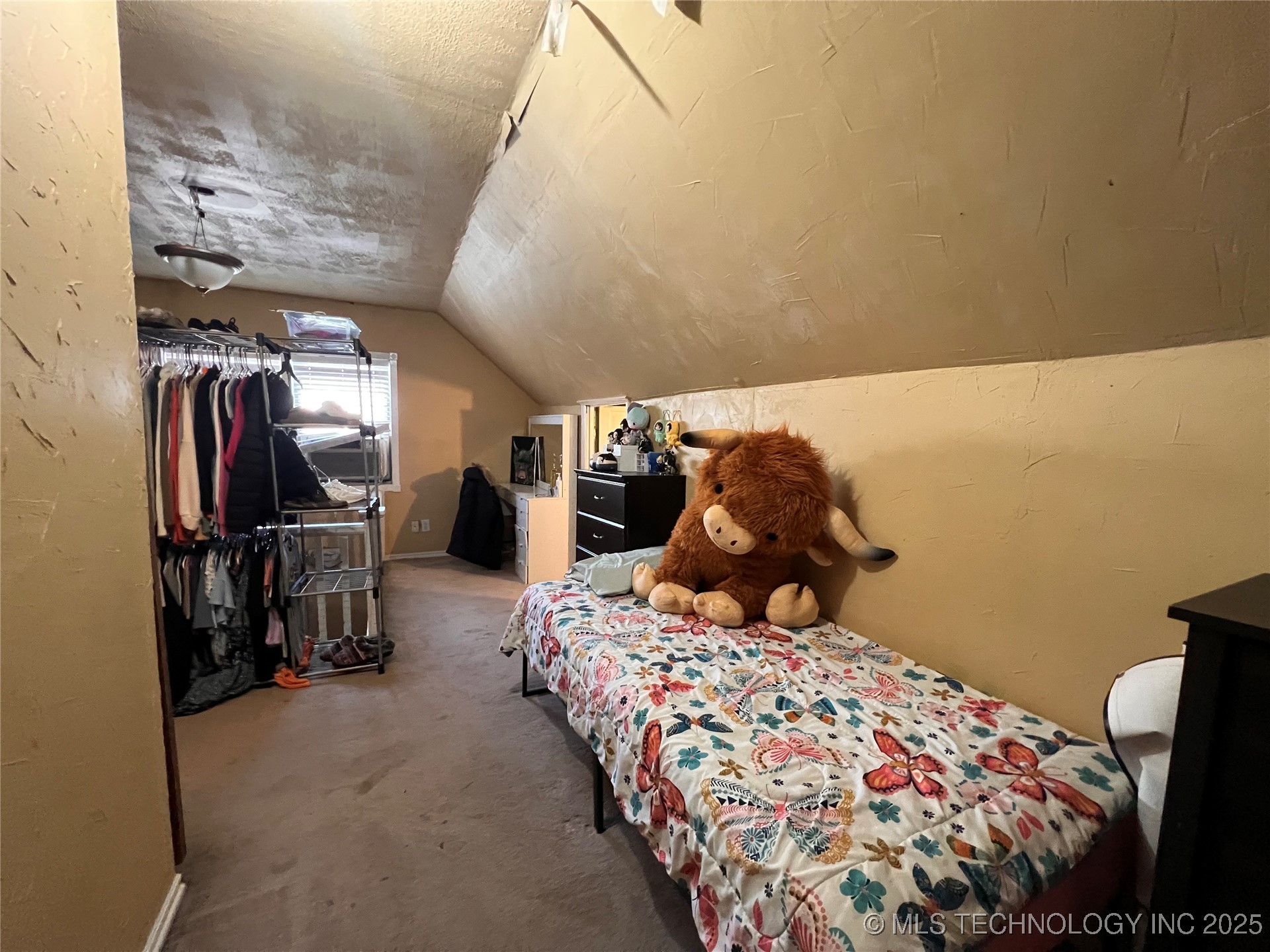 1719 Leahy Avenue Property Photo 28