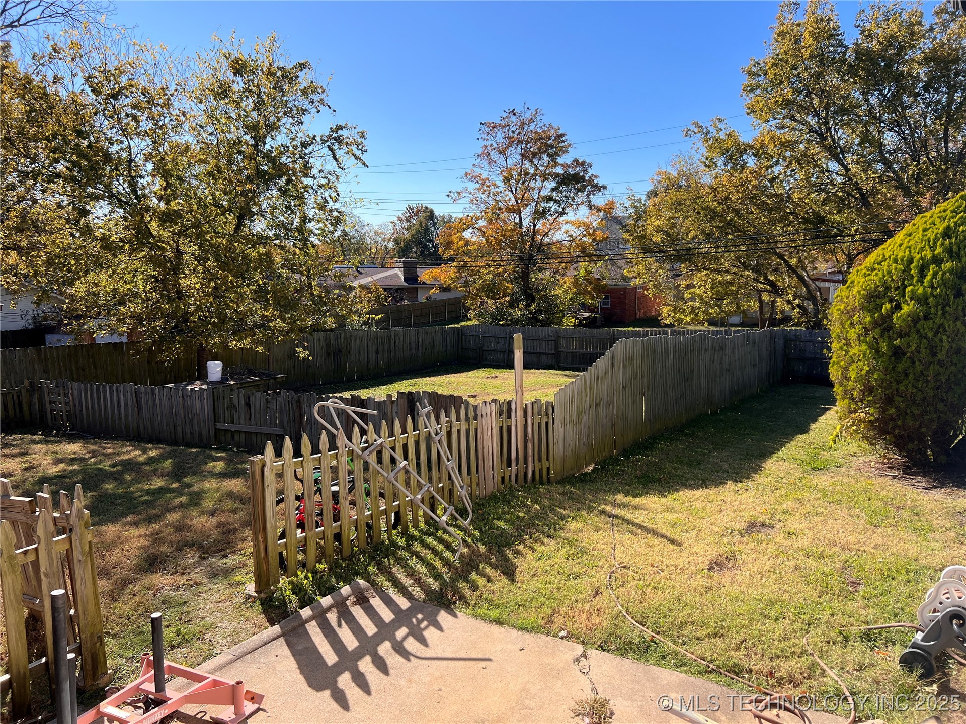 1719 Leahy Avenue Property Photo 32