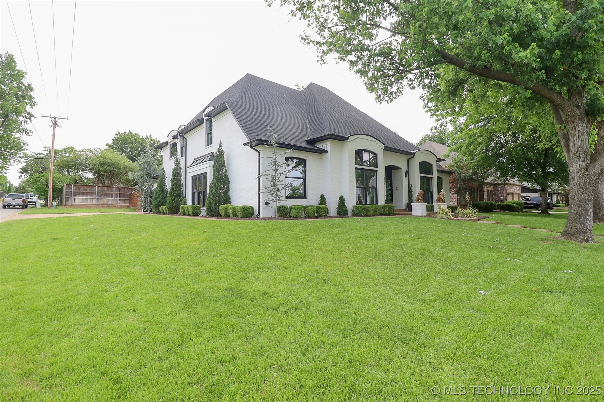 2503 S Birmingham Avenue Property Photo 2