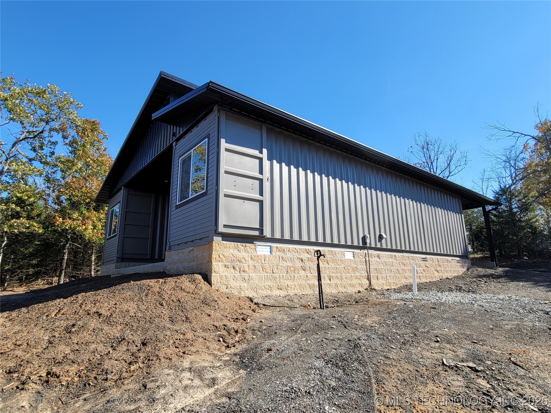 116401 S 4299 Road Property Photo 8